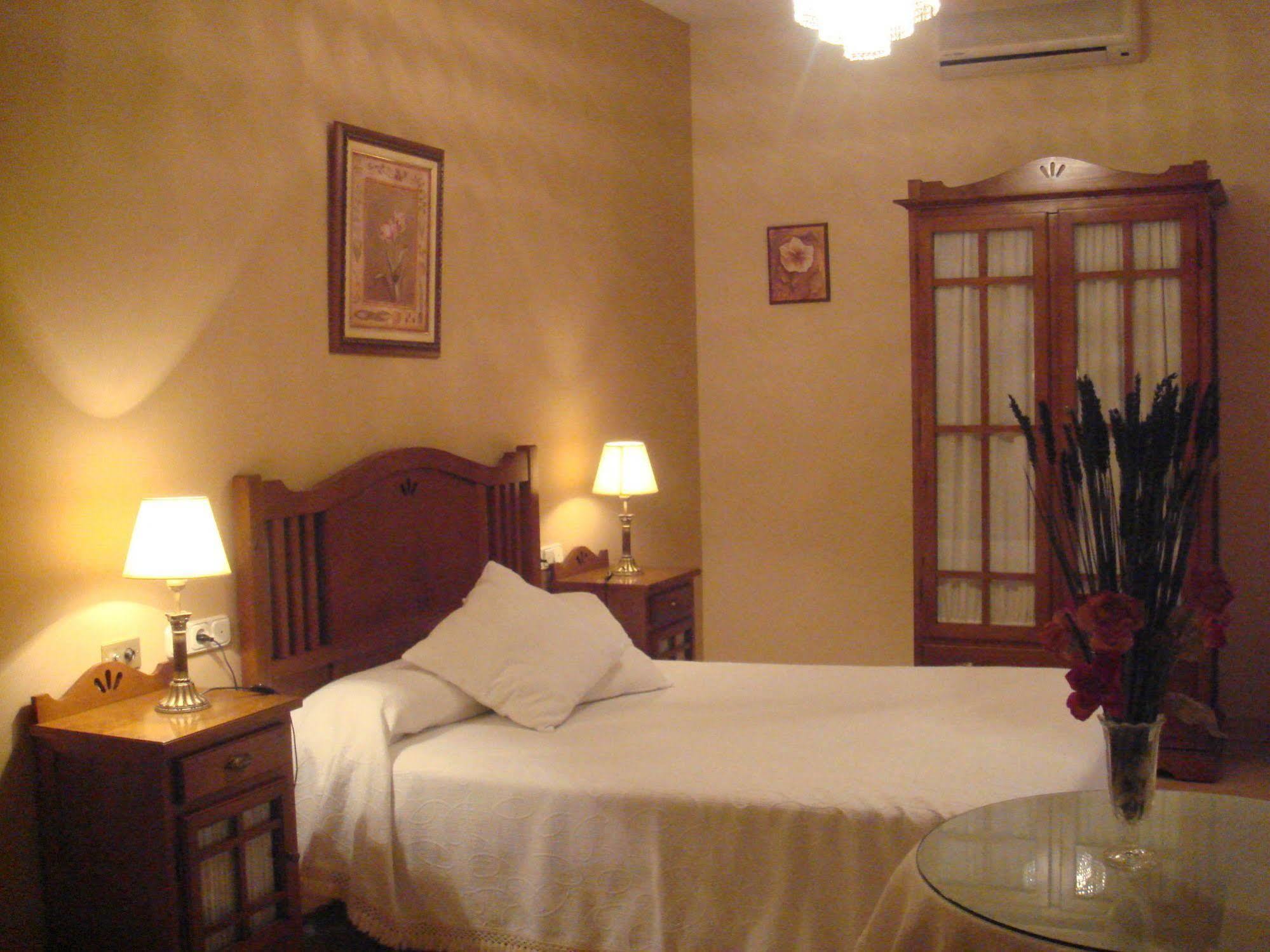 Hotel Boutique La Zubia ภายนอก รูปภาพ